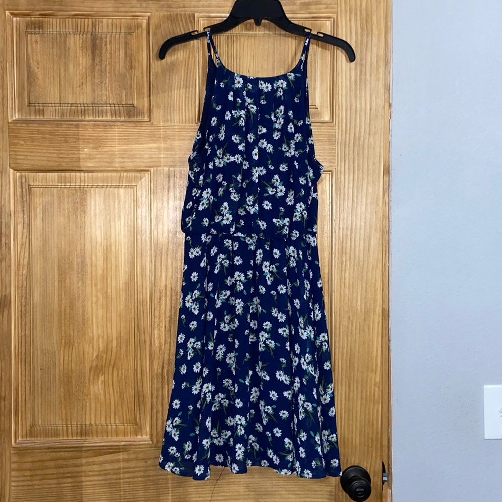 Doesn’t fit anymore, wore it like once. Size: Large  Brand: mi ami
